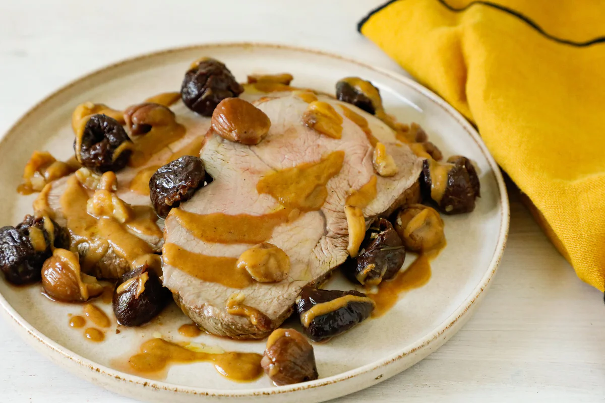 arrosto-vitello-castagne-e-prugne
