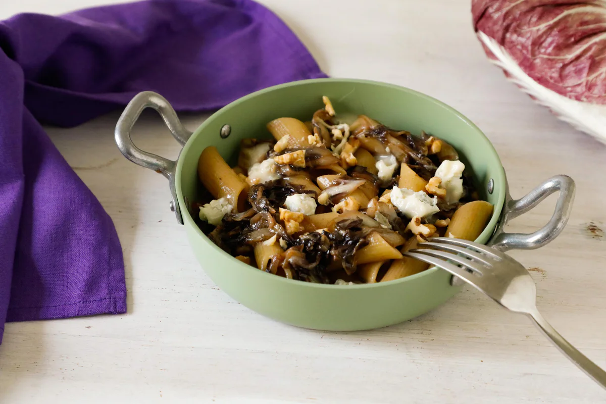 pasta-radicchio-gorgonzola-e-noci