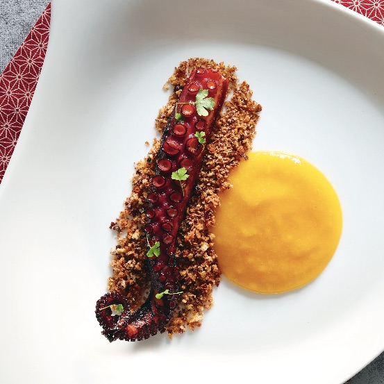 tentacolo-arrostito-con-gazpacho-di-pomodori-gialli-image